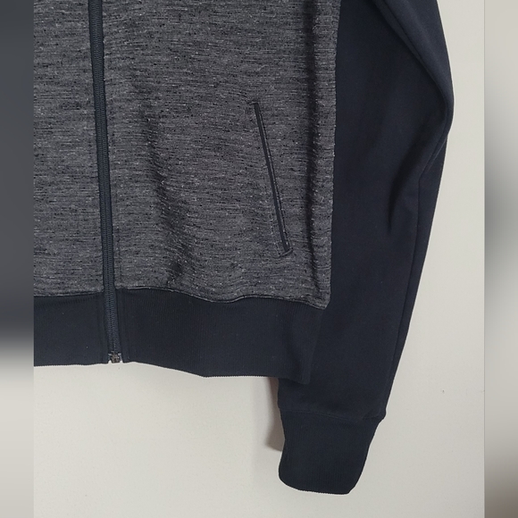 Under Armour Women’s Size Small Gray/Black StudioLux Bomber Jacket - Picture 3 of 6